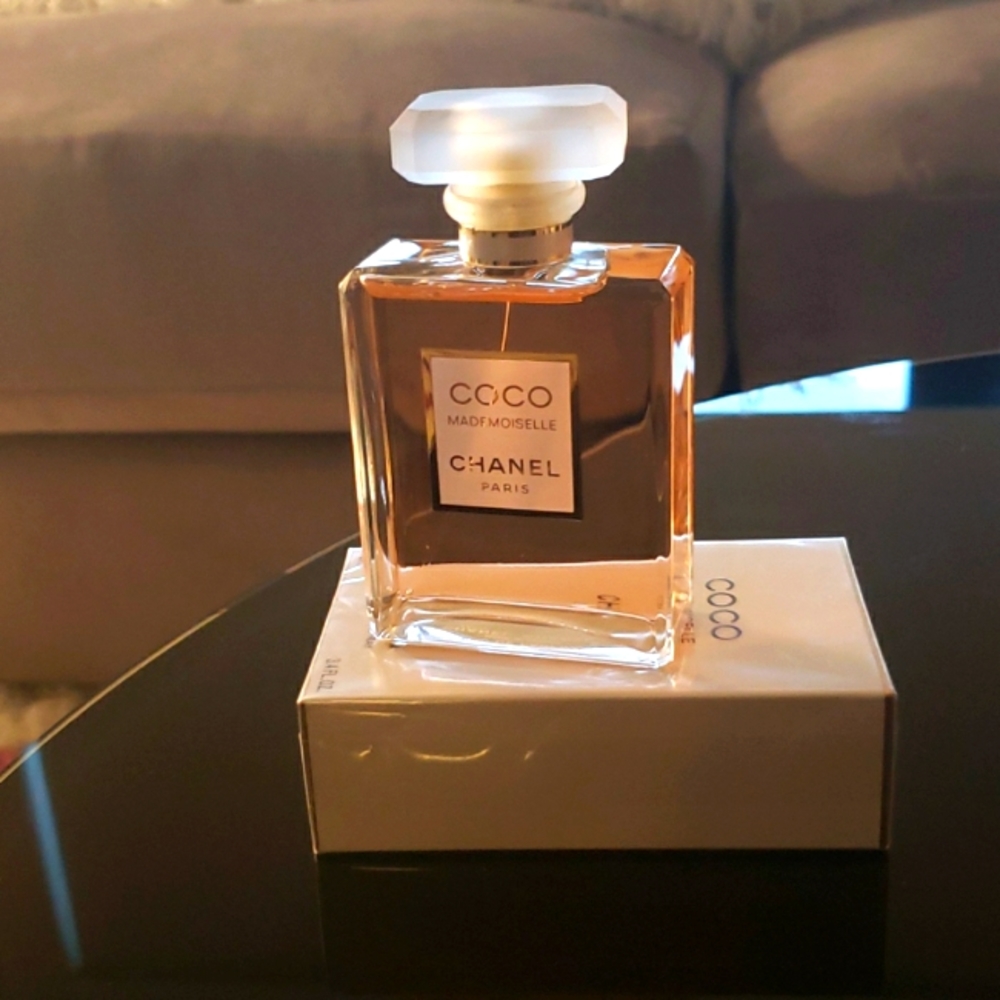 Coco mademoiselle chanel eau de parfume